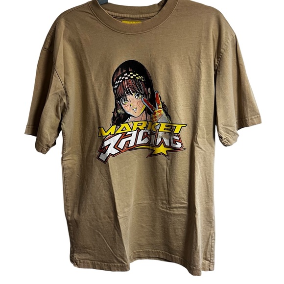 MARKET Racing Anime Graphic Tee Beige Men’s Size Medium Streetwear 100% Cotton - Picture 1 of 7